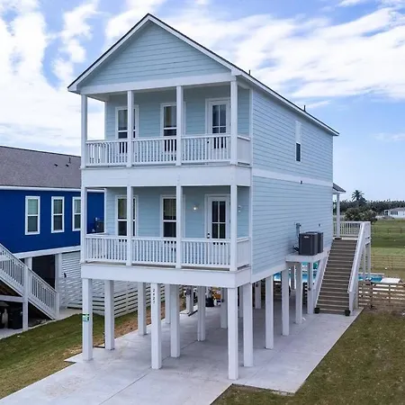 Villa Brand New 2024 4/3.5 W/Pool And Water Views